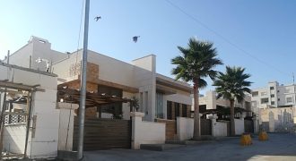 فيلا مميزة على طريق المطار للبيع