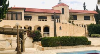 فيلا مميزه للبيع في حي المنصور تصلح للاستثمار